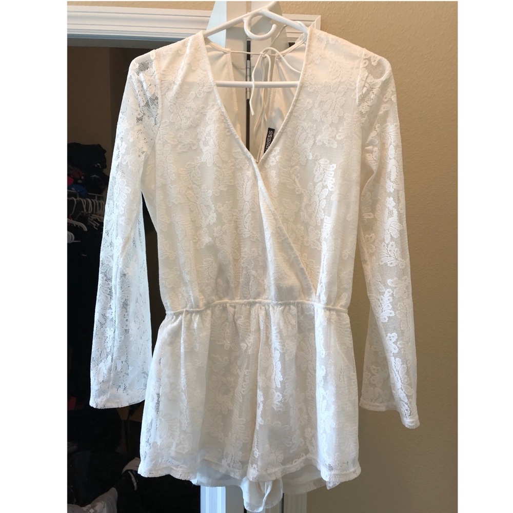 👰🏽White Lace Romper!❤️